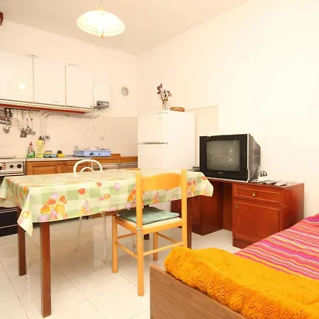 アパート By The Sea - Dugi Otok - 8151 Luka